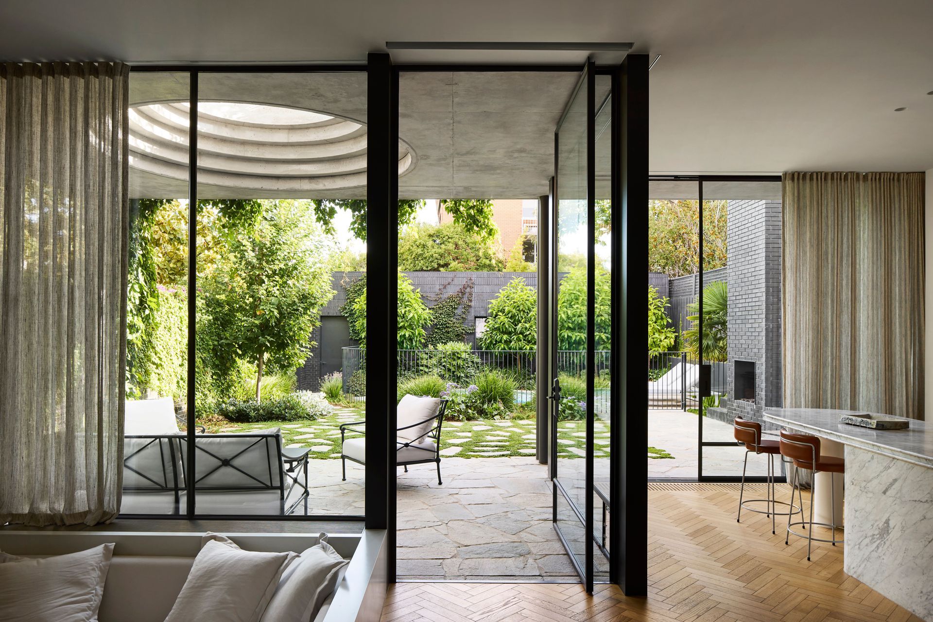 TaylorKnightsArmadale06.jpg