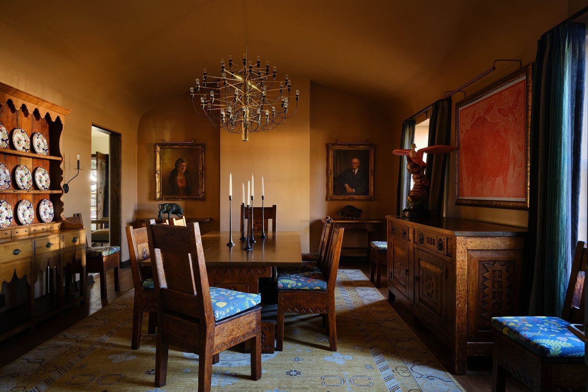 TexasRanchHouseCuppettKilpatrickArchitectureandInteriorDesignAustinTexasspanish-mexican-colonial-shaped-plaster-barrel-vault-antiques-interior-design-dining.jpg
