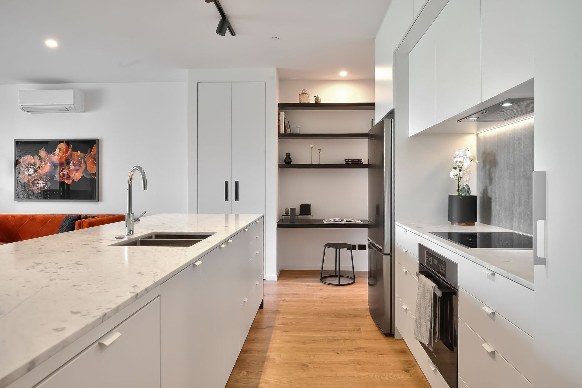 High End Apartment