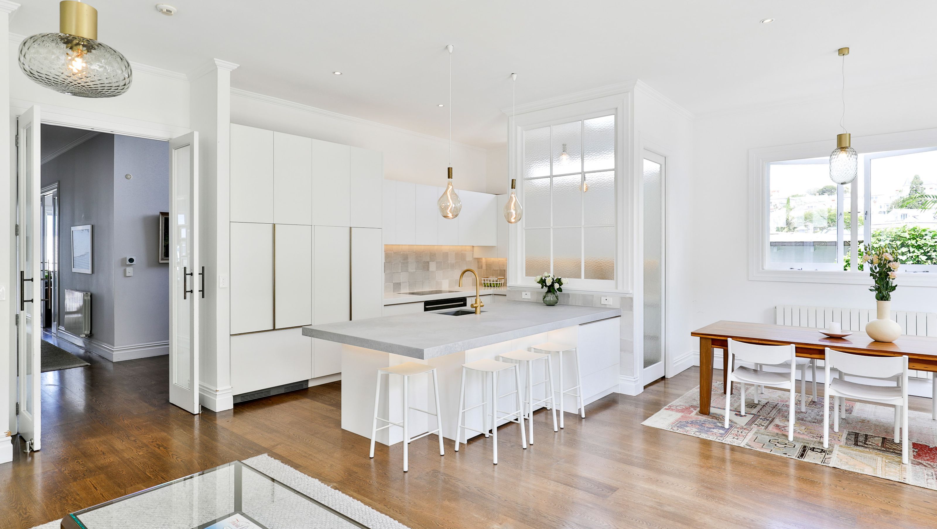 Kitchen & Bathroom