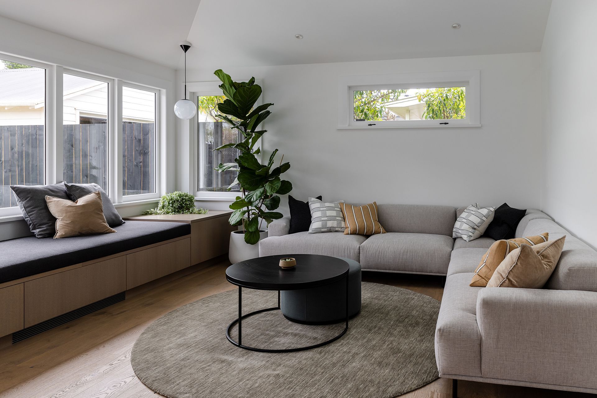 atspace-licensed-online-size-Woodside-Rd-2-of-20-v4.jpg