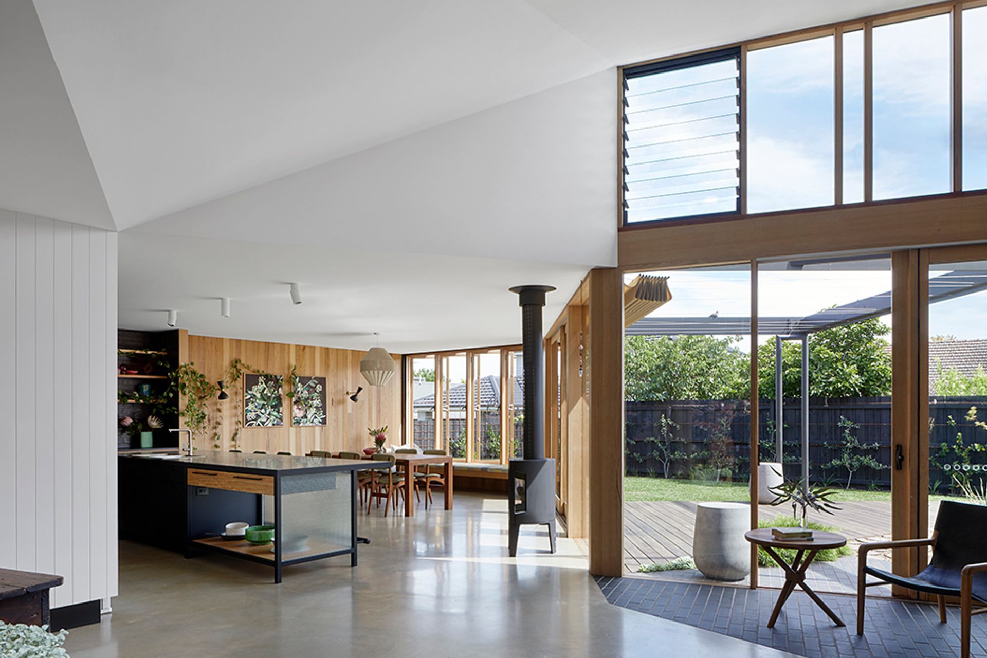 Bent Annexe