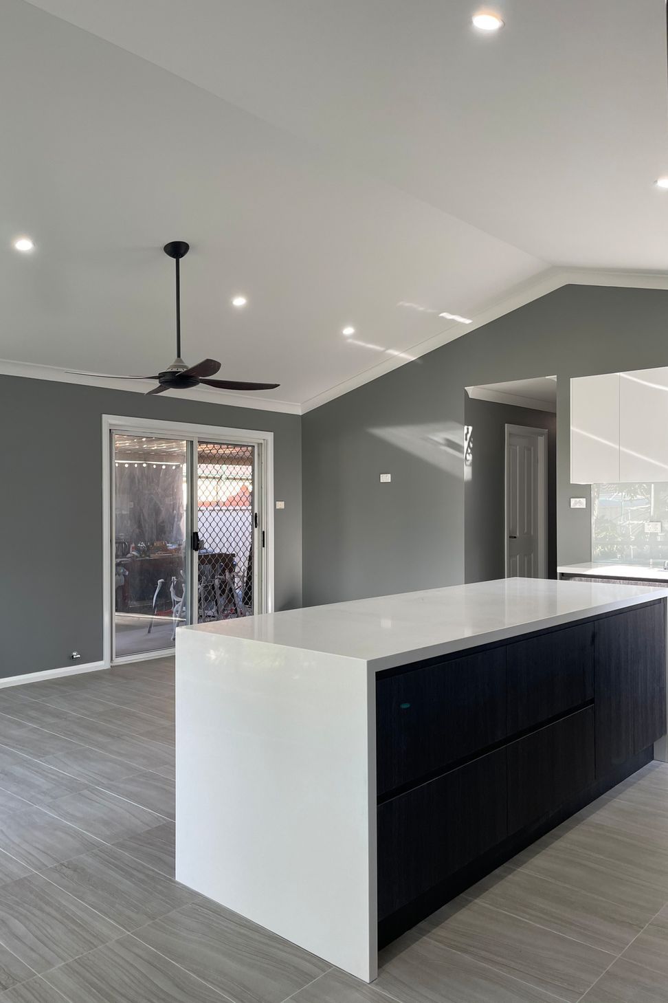 OPEN PLAN LIVING KITCHEN