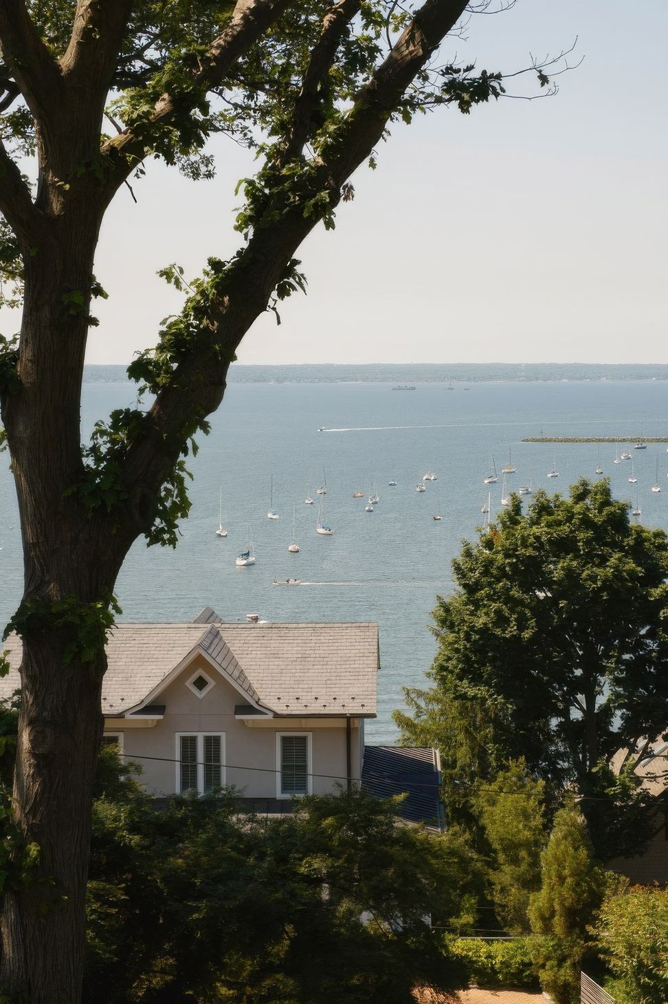imgi16cliff-and-cove-house-view-of-north-shore-long-island-harbor-gigapixel-standard-v2-2x.jpg