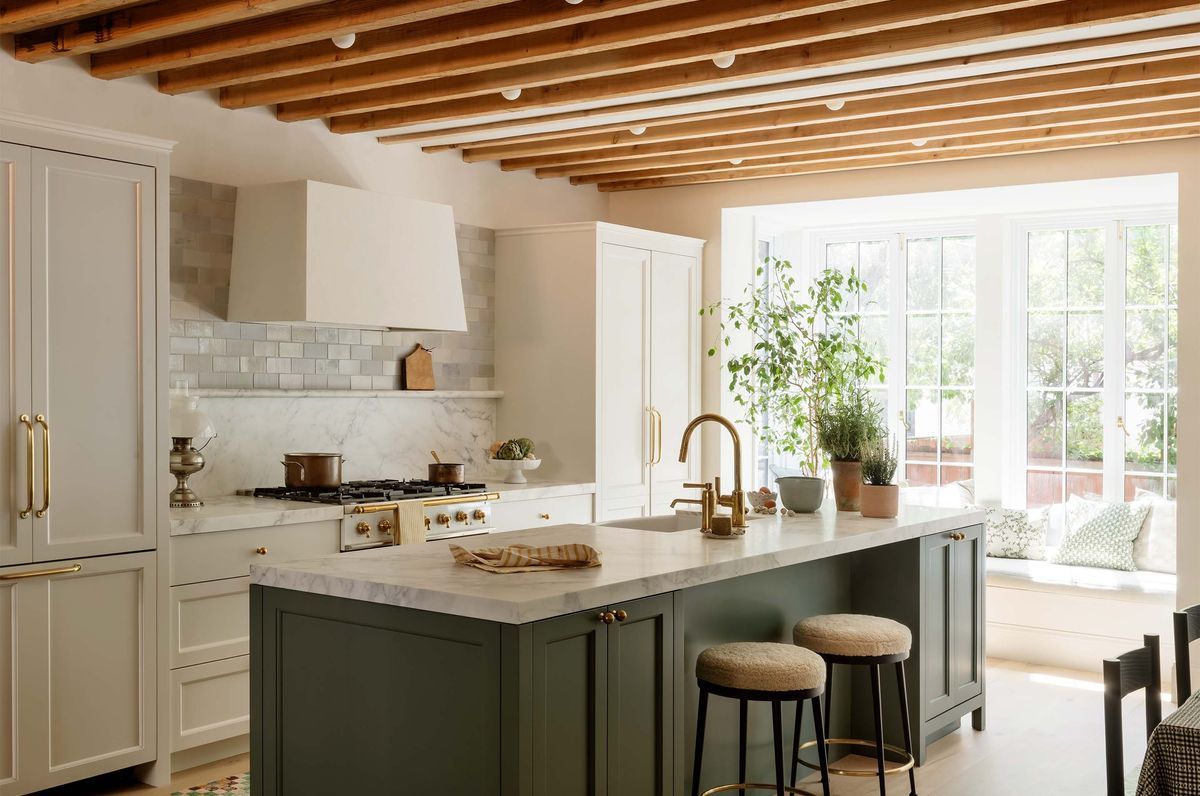 A Charming Carriage House