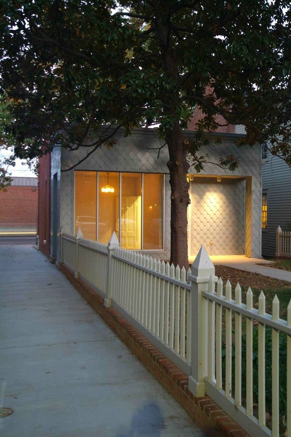 imgi6114-3rd-Ave-rear.jpg