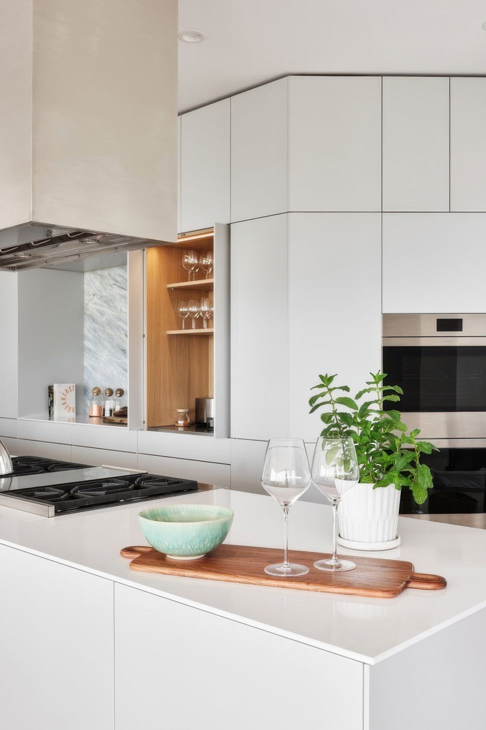 imgi8bright-minimal-grey-kitchen-design-for-hamptons-home-gigapixel-standard-v2-4x.jpg