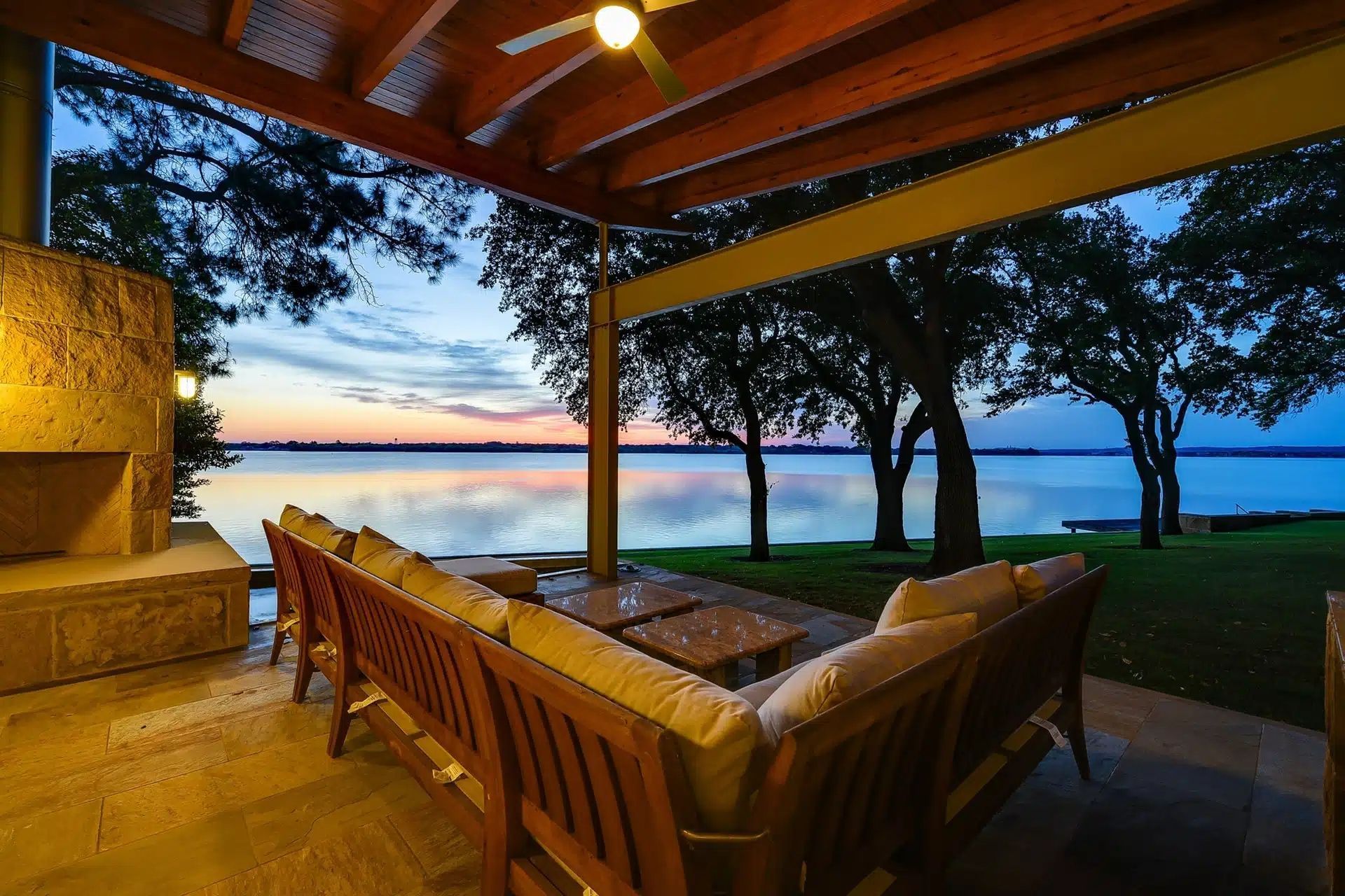 origTwilight4146315933jpg-ap-compressed.jpg