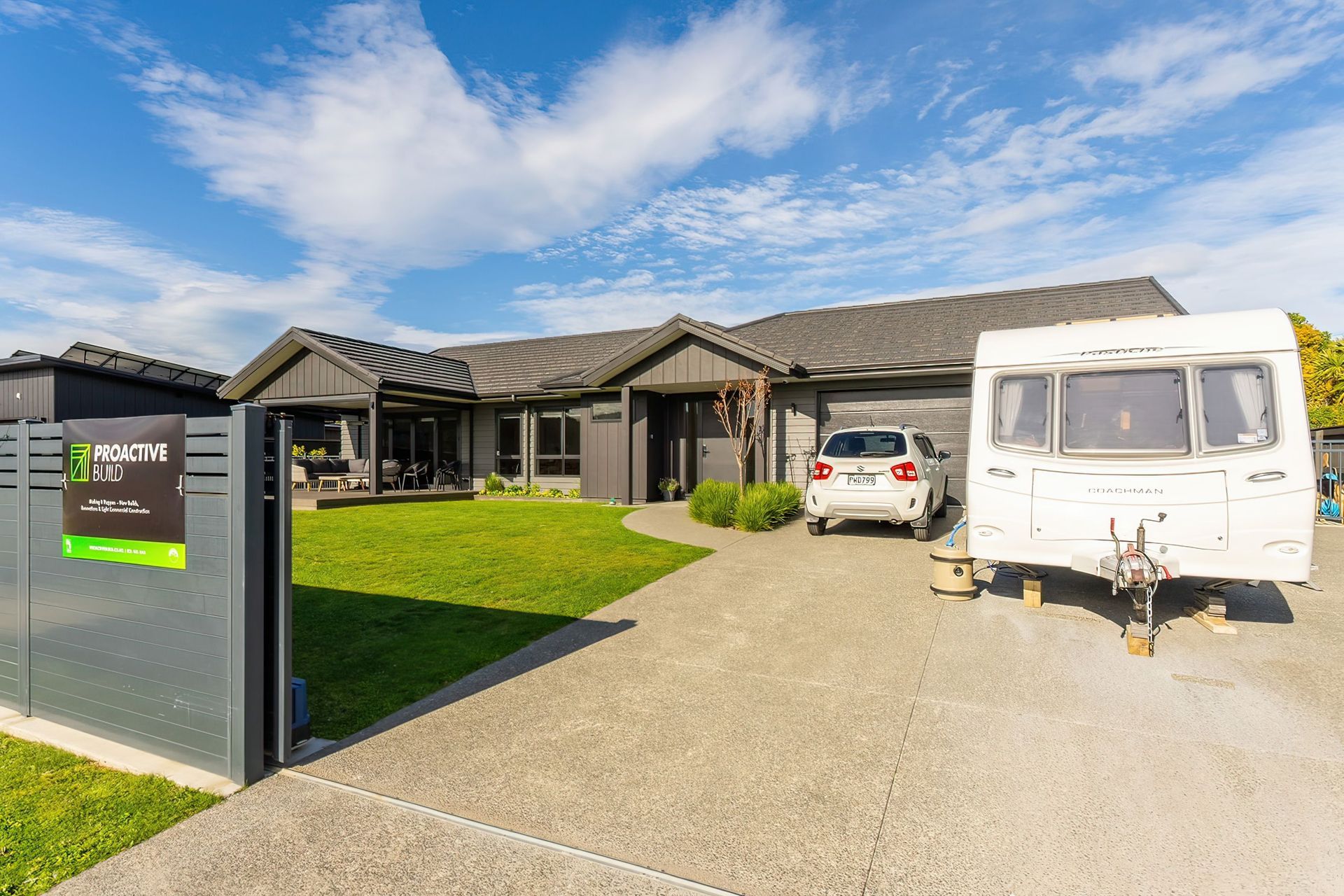 proactive-build-projects-pohutukawa-drive-04-topaz-very-compressed-2x.jpeg