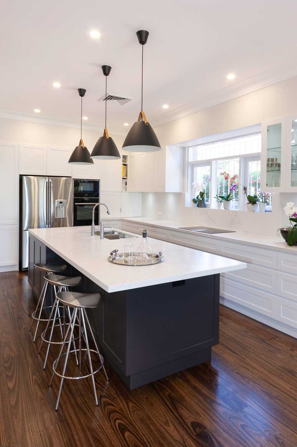 sydney-kitchen-design-dulux-classic-shaker-kitchen-cabinets-neff-bora-3.jpg
