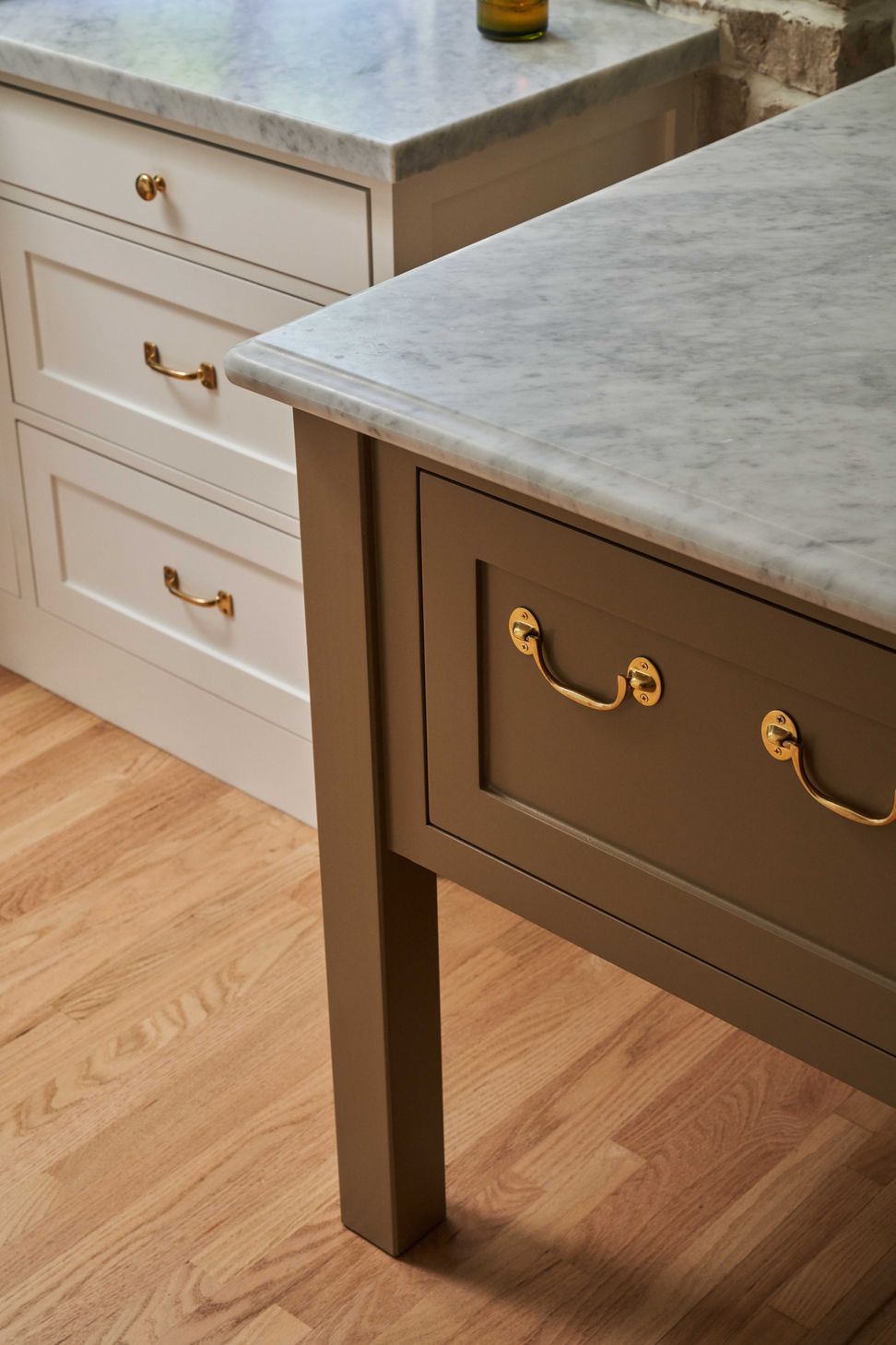 the-warren-linda-vista-english-cottage-kitchen-furniture-style-island-brass-drawer-pulls-15.jpg