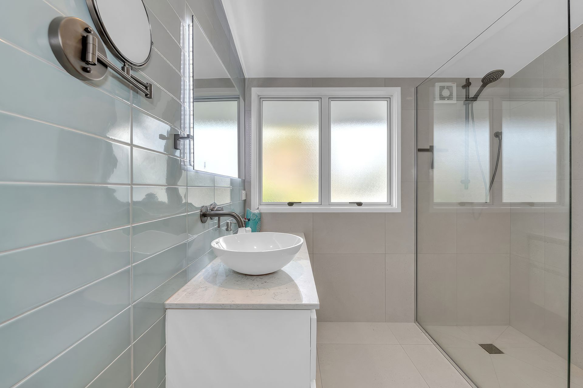 upGallery-Main-Bathroom-Renovation-Beachlands-2-fix-standard-scale-200x.jpg