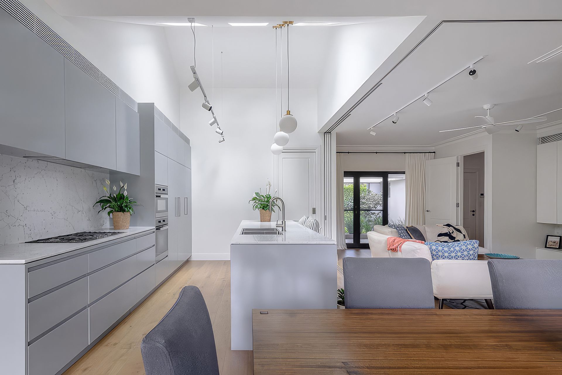 upMATTBUILD-Charles-Street-Oatley-Main-Slider-Image-26-1000x667-1-fix-standard-scale-200x-v2.jpg