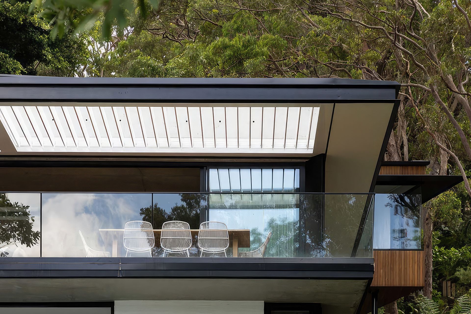 upMATTBUILD-Lilli-Pilli-Main-Slider-Image-54-1000x667-1-fix-standard-scale-200x.jpg