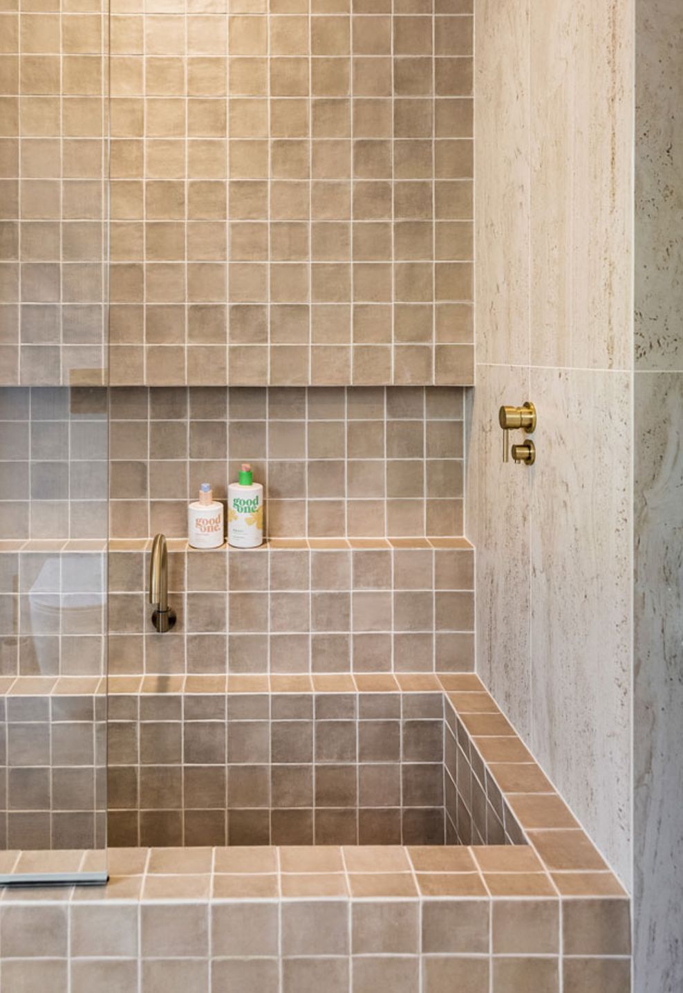 ze-build-bathroom-renovation-vessel-basin-floor-tiles-auckland.jpg