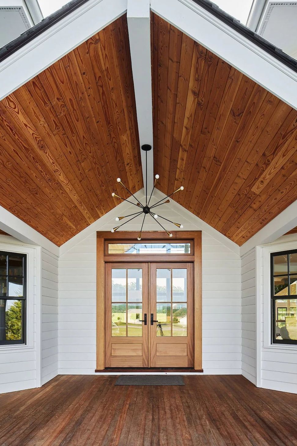 002frontdoor002-min.jpg