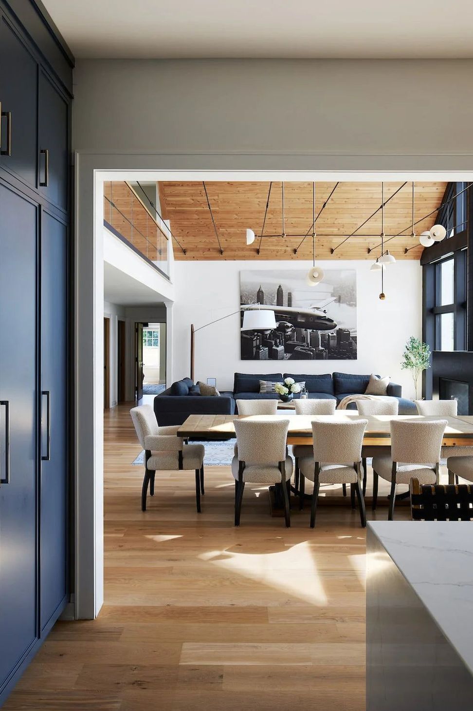 005diningliving0702-min.jpg