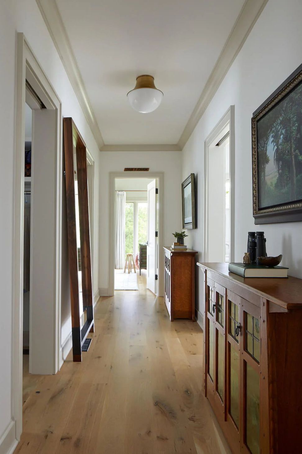009hallwaytomaster742221.jpg
