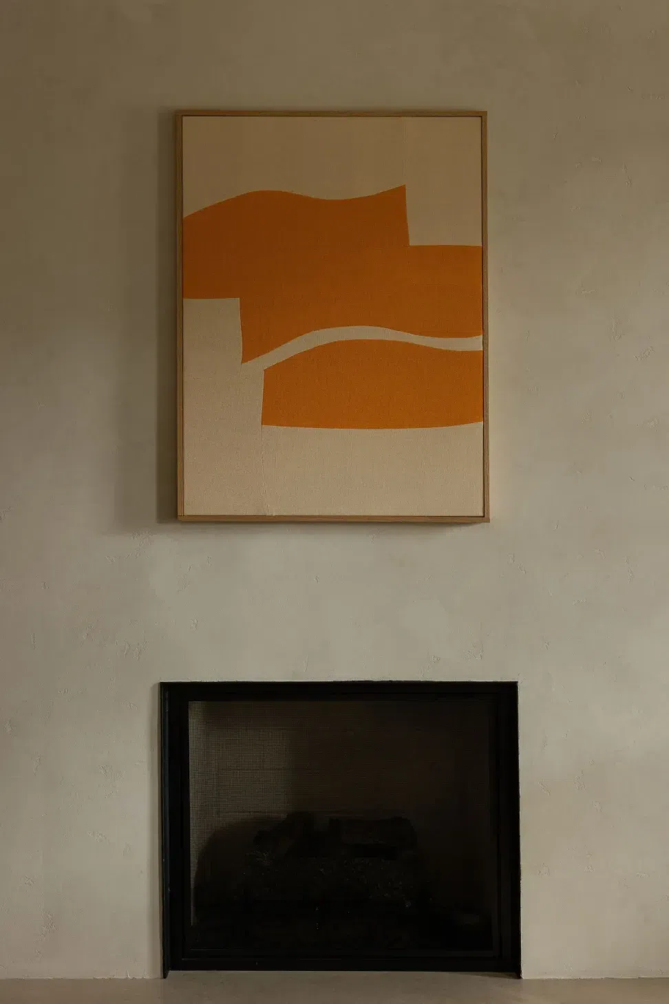 01aFrontLivingRoomFireplace.webp