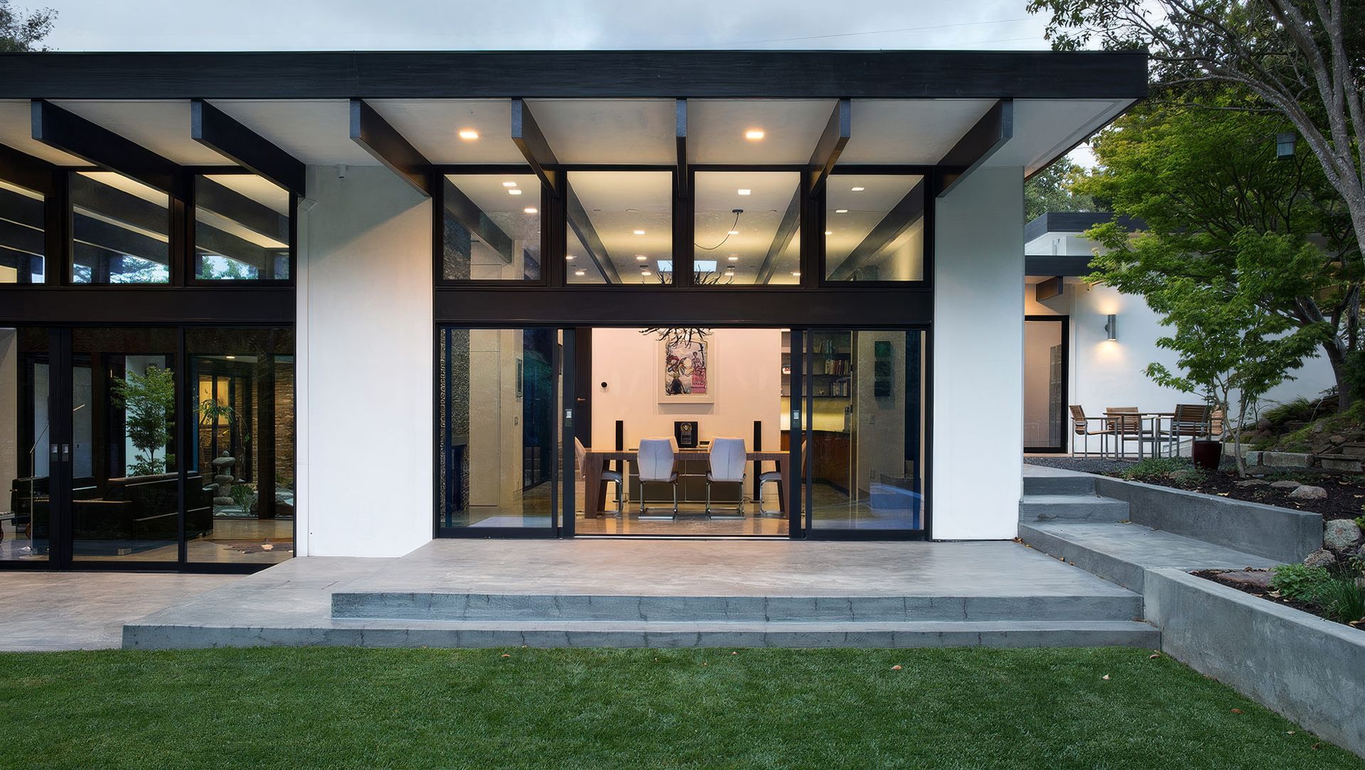 Modern Atrium House banner