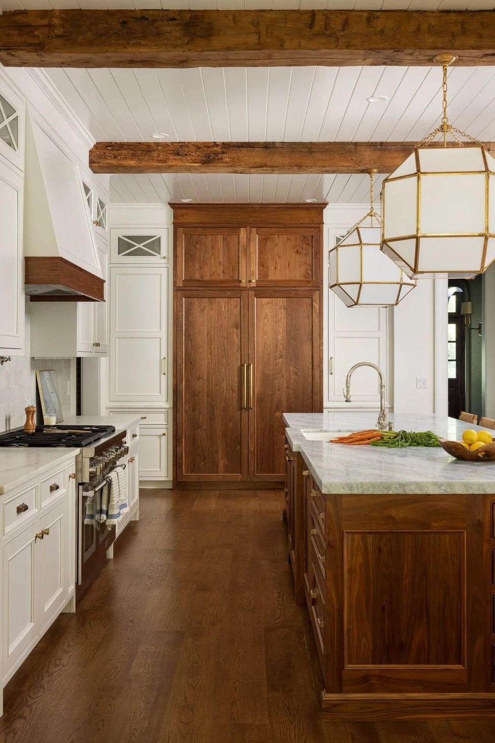14-Moonlight-Drive-Colts-Neck-NJ-Interior-0416-Web-min.jpg