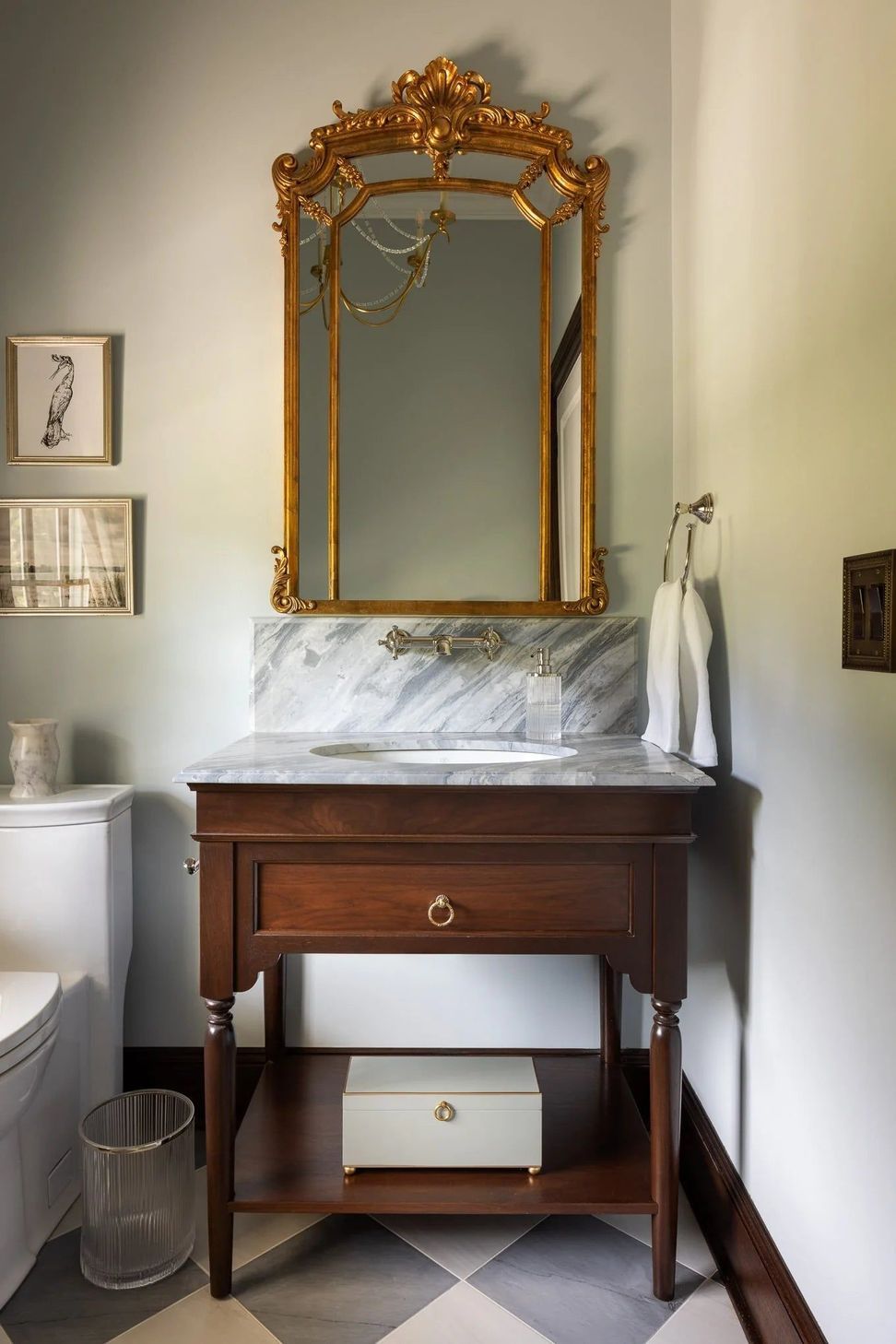 14-Moonlight-Drive-Colts-Neck-NJ-Interior-0480-Web-min.jpg