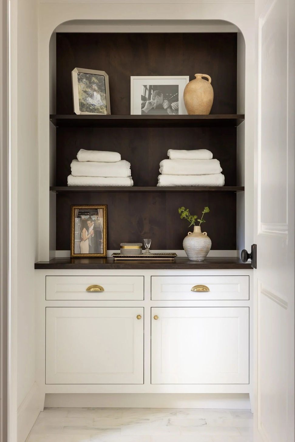 14-Moonlight-Drive-Colts-Neck-NJ-Interior-0688-Web-min.jpg
