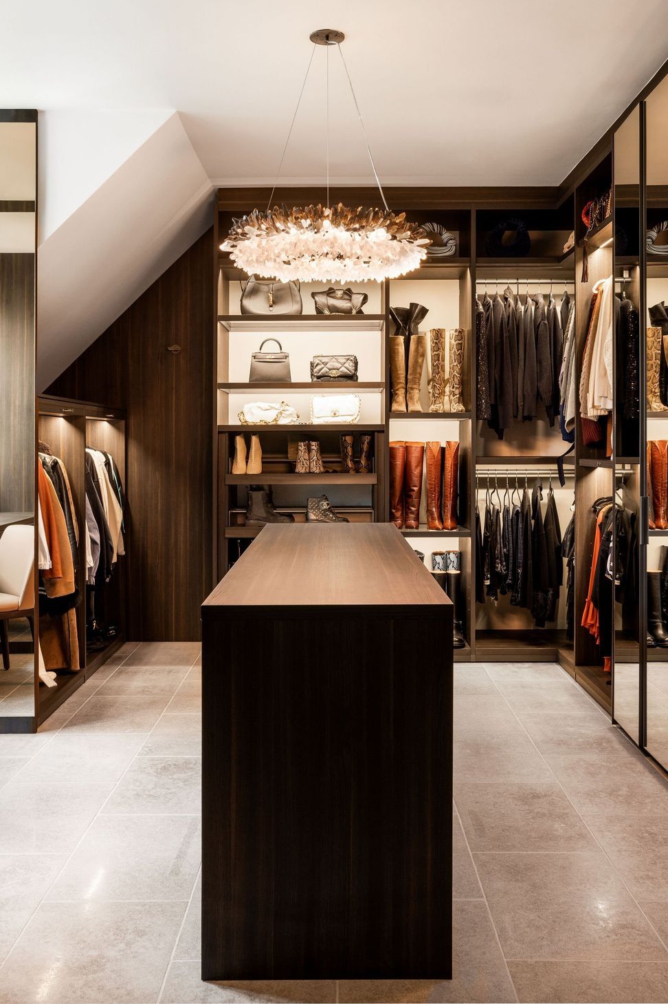 16McleanPrimaryCloset.jpg