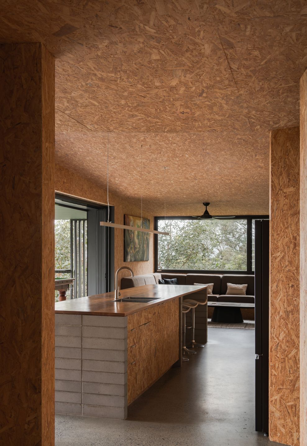 208-Tallowwood-Cabin-Fouch-Architects-forestone-15-ap-compressed.jpg