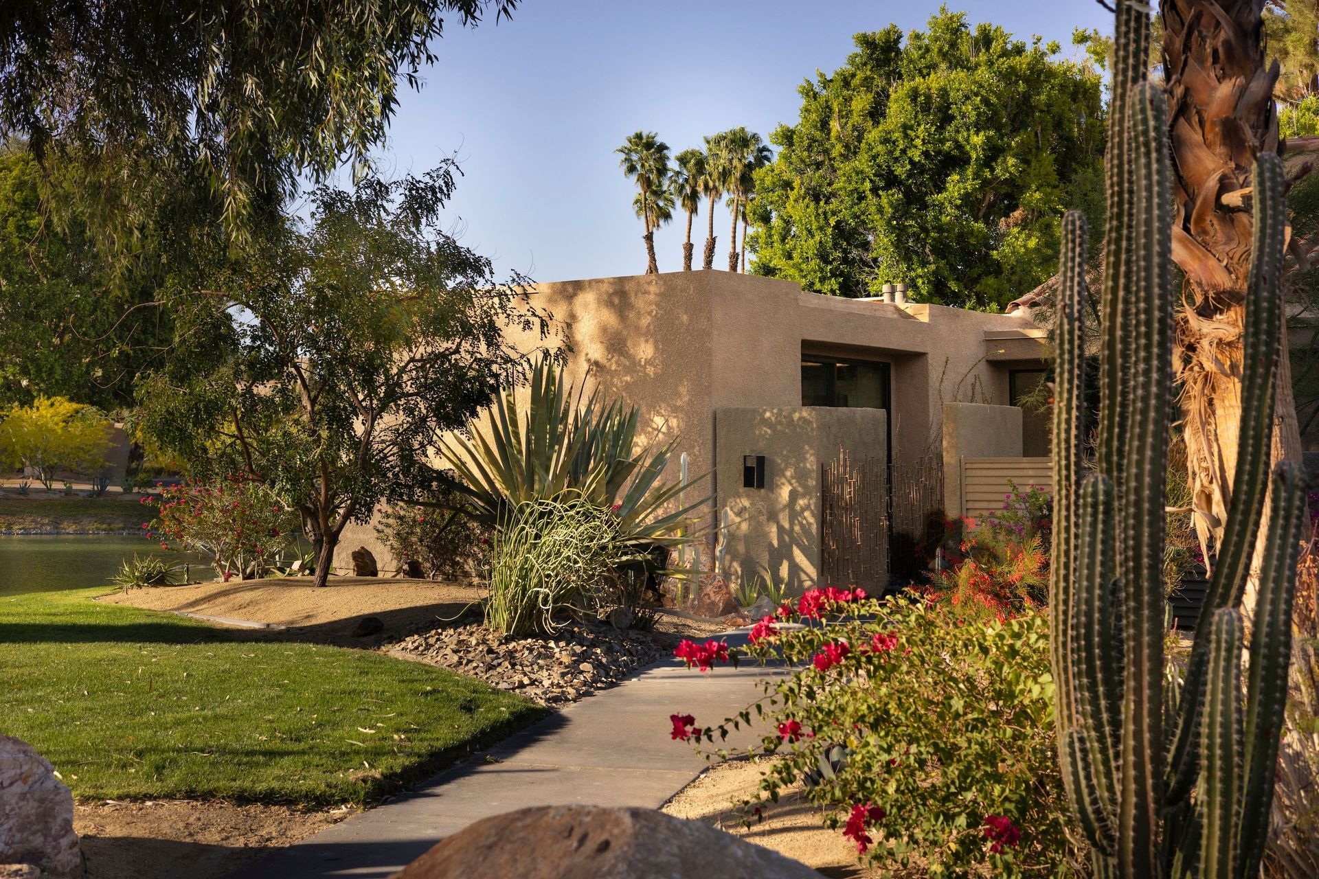 69e50a42c6e98aff4628900922Ryan20LawsonA20Desert20House-p-3200.jpg
