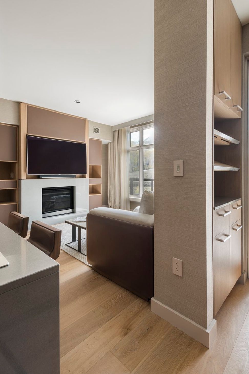 LivingRM-Mediabuilt-in.jpg
