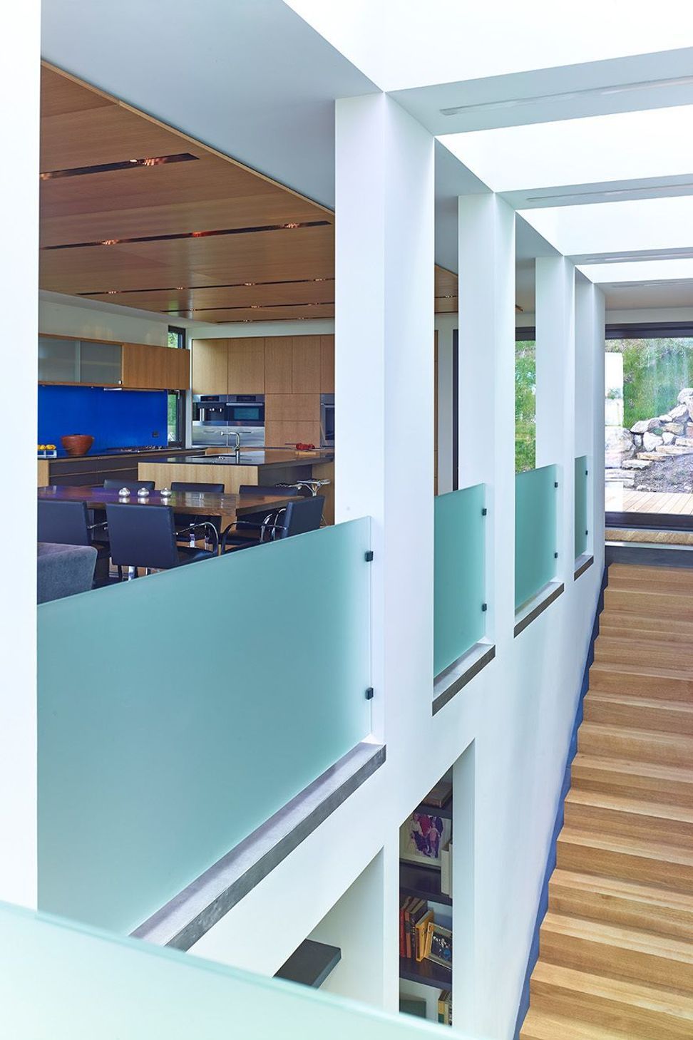 agnello14053168-VERTICAL-HOUSE-VertSMsRGB.jpg