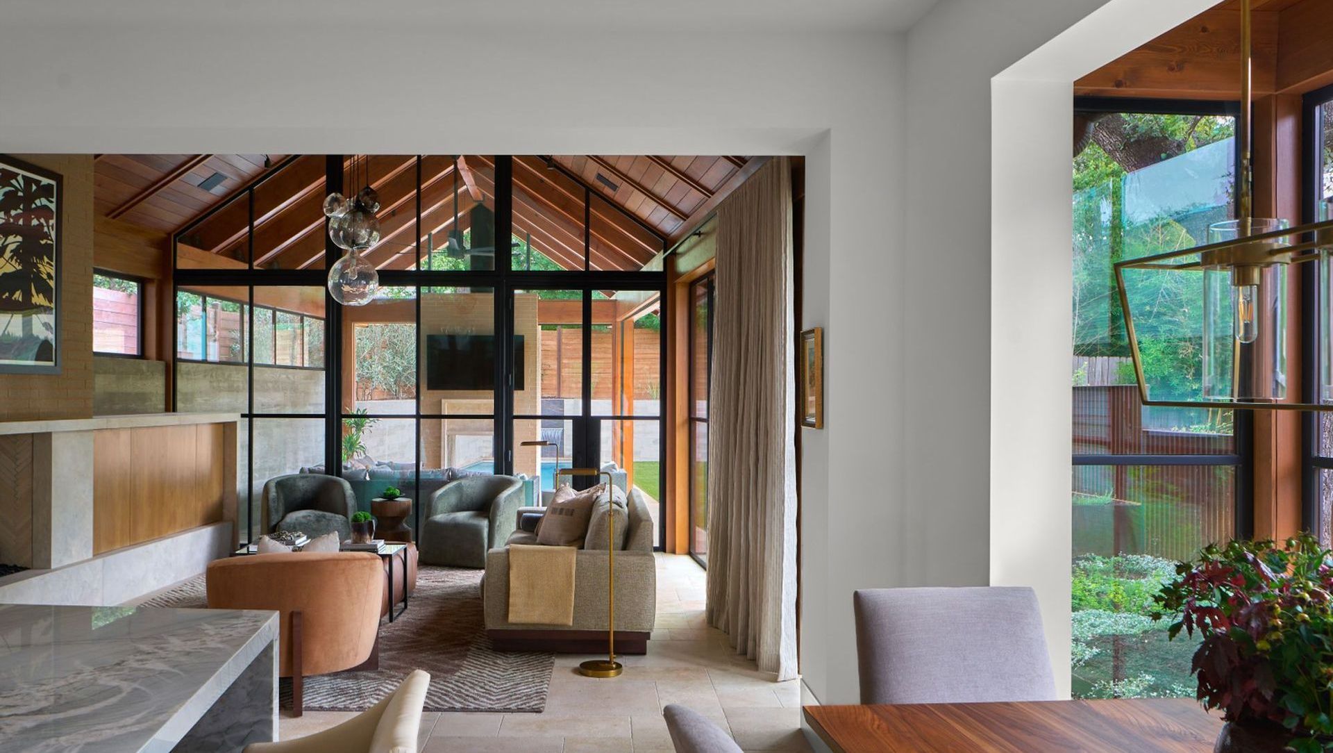 Hillside Drive Residence banner