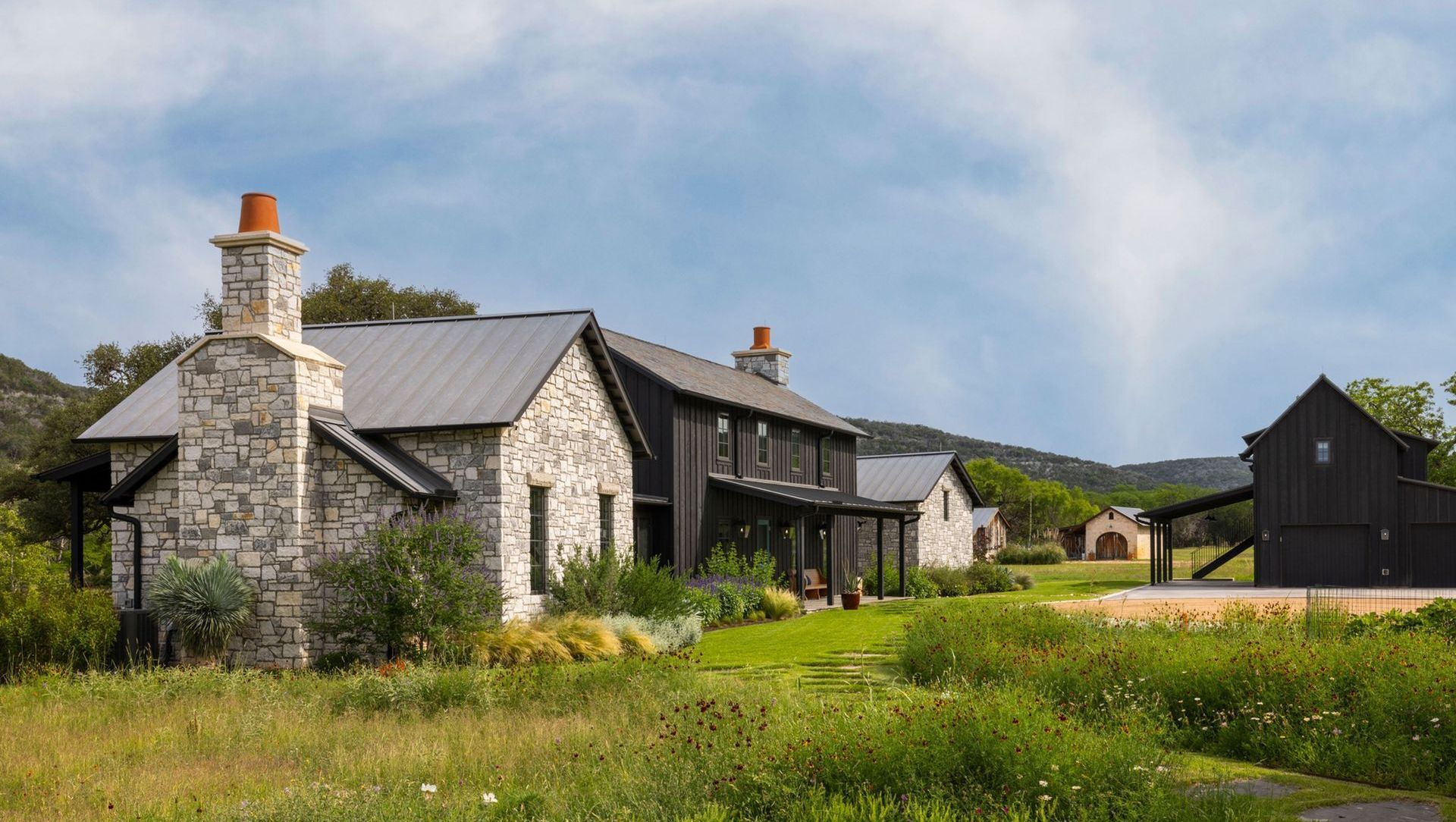 Hillside River Cottages banner