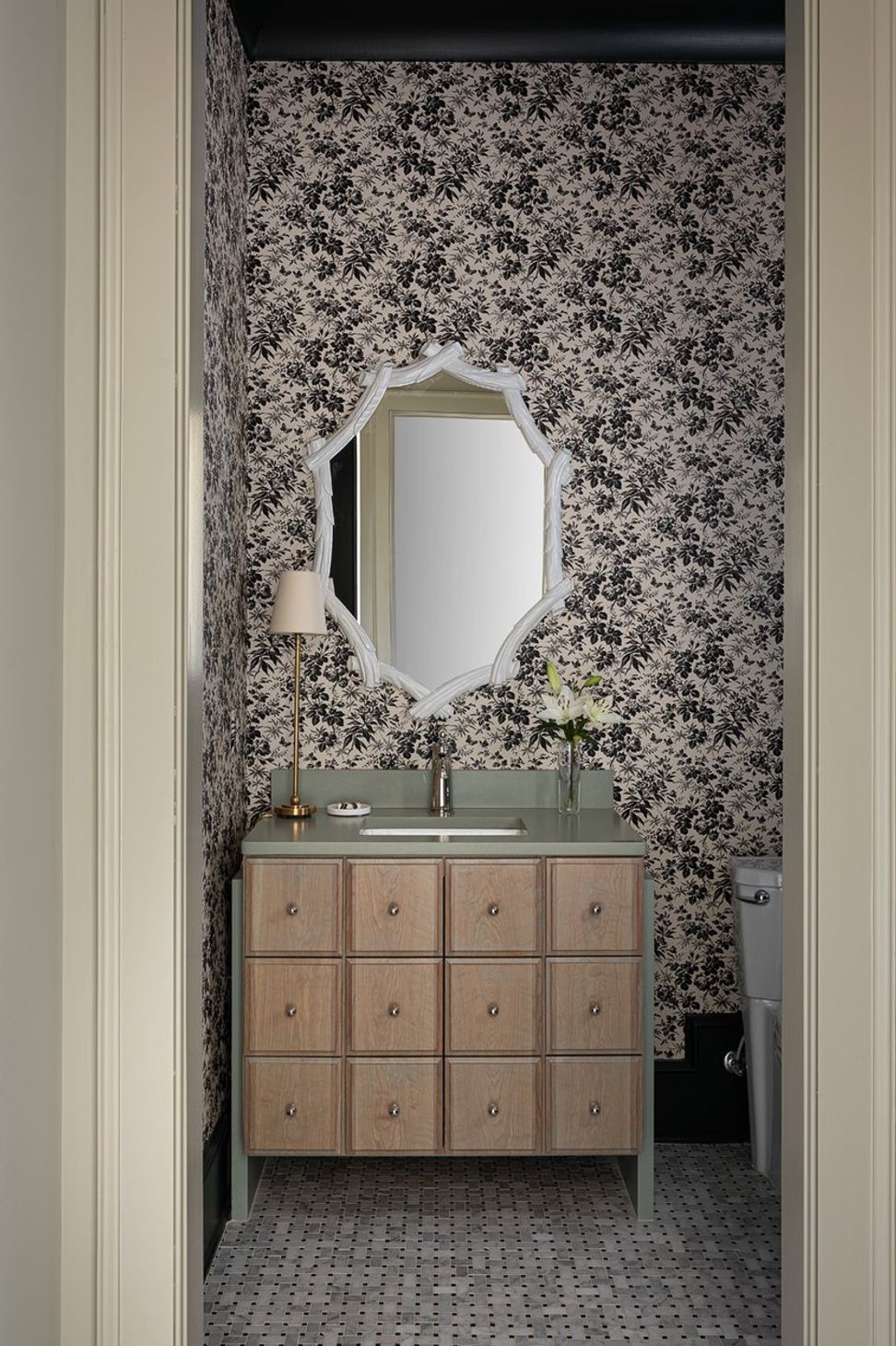 showhomethewarreninteriordesignbathroombotanicalwallpapervanity-17.jpg