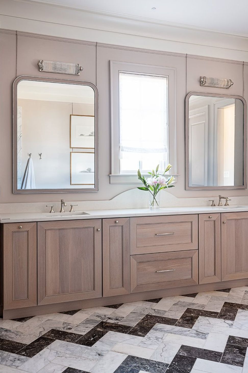 showhomethewarreninteriordesignbathroomdoublevanitycheckerboardfloor-19.jpg