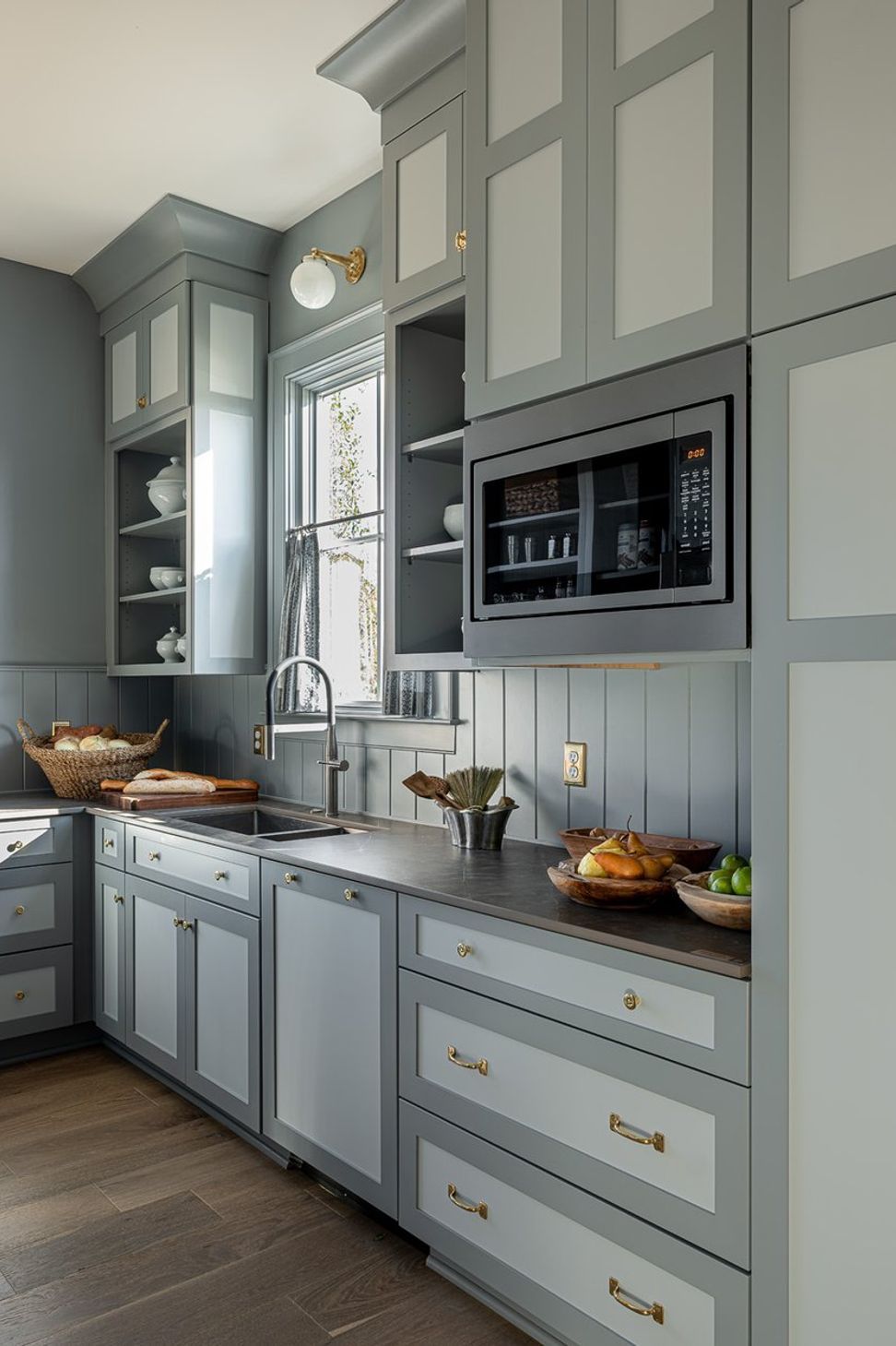 showhomethewarreninteriordesignbutlerpantrygraycabinetrybrasshardware-13.jpg