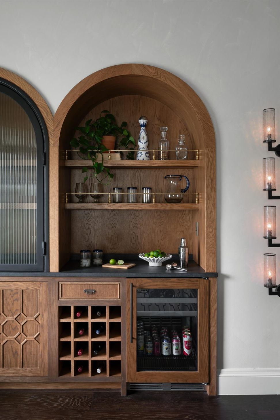 Bar-1349x1536.jpg