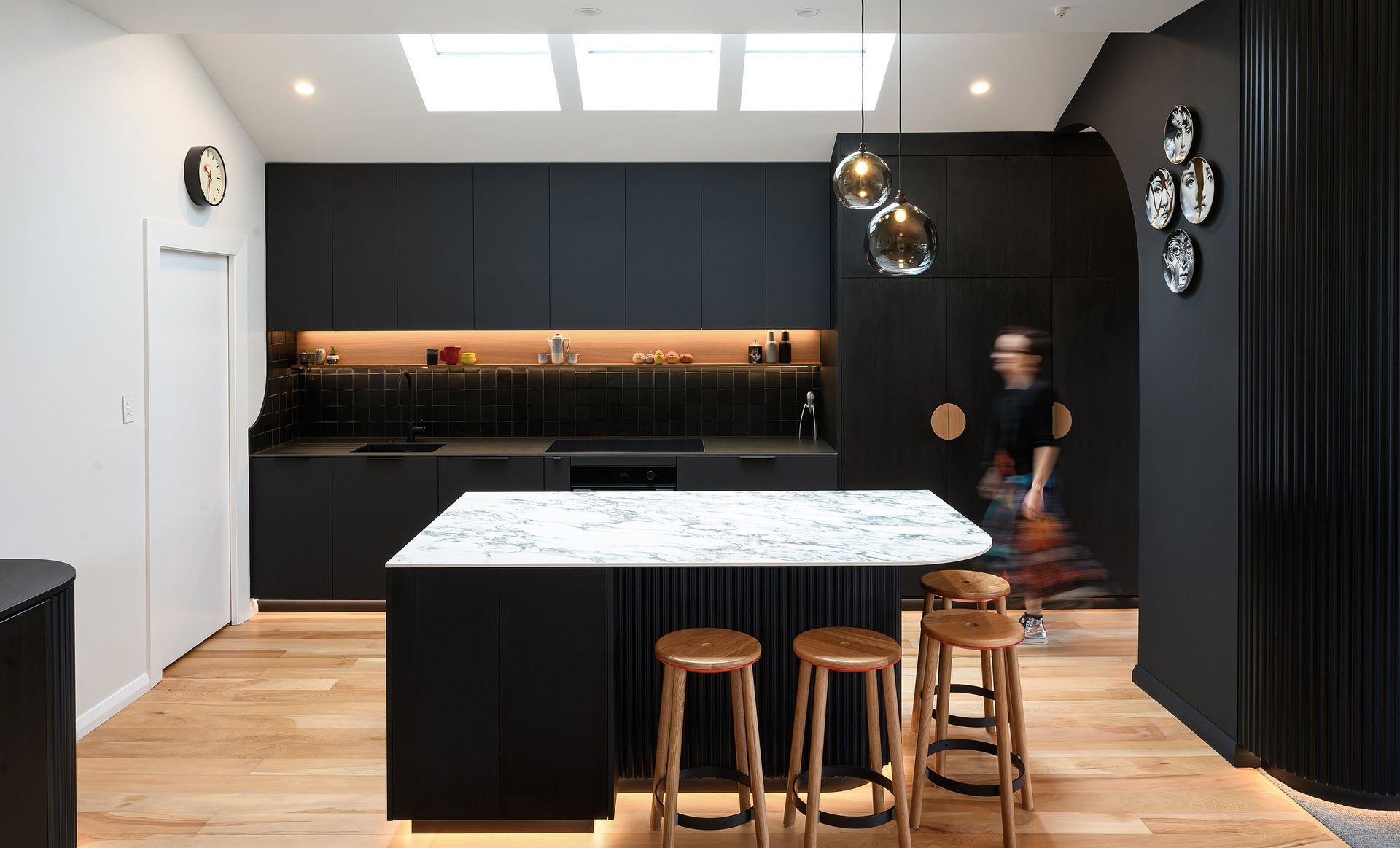 A new geometry of living