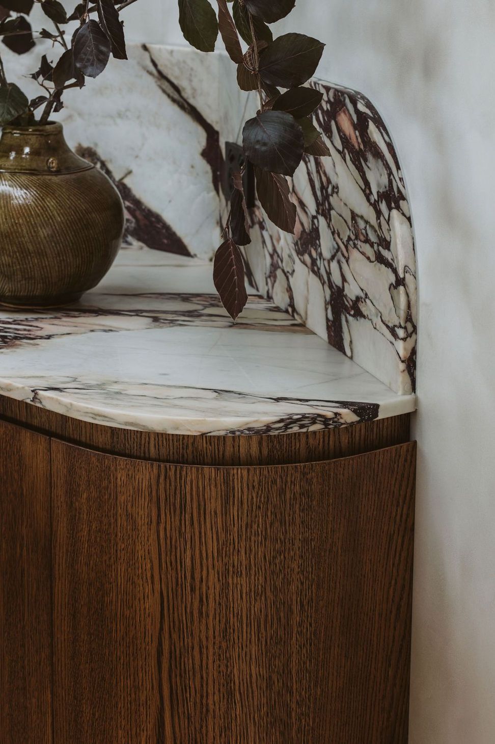 Carrington-Allegro-Brushed-Querkus-Timber-Veneer-6.jpg