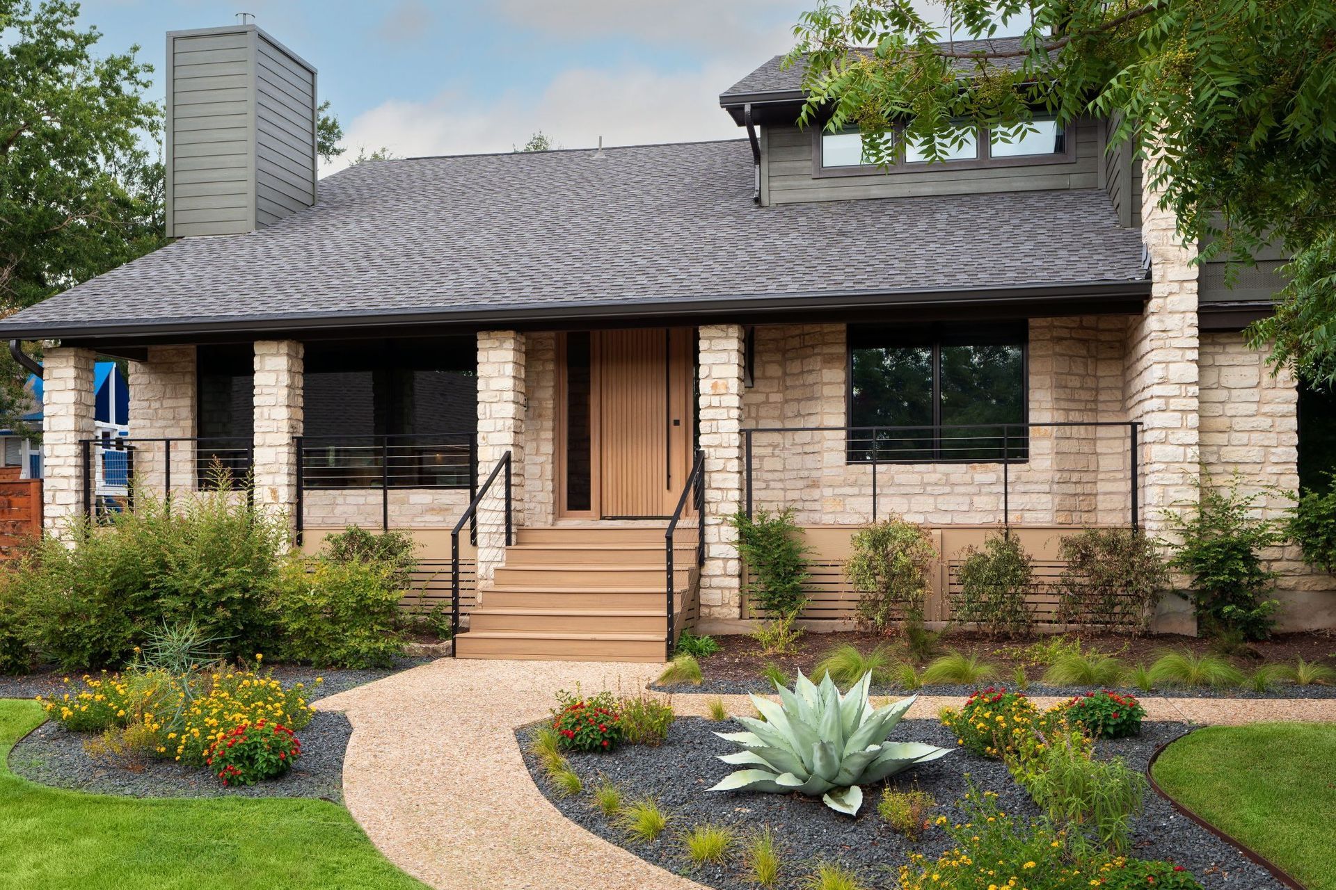 Exterior-scaled-landscape-6af8318064c58f2467c3194dc5e0c4a1-ta5ciroyq4gm.jpg