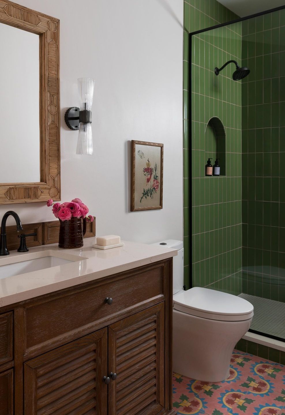 Guest-Bath-scaled-square-39395e3f61fb06efa024d865bcbc1260-iba62dr48xhm-v2.jpg