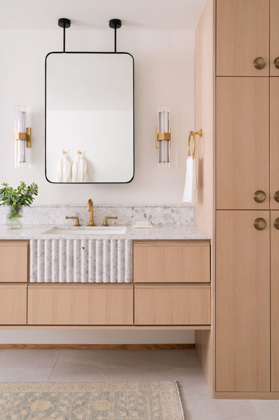 Main-Bath-Vanity-scaled-portrait-3c18d06818237fc43590c7dfd24afd46-qbtu1c0wfrho.jpg