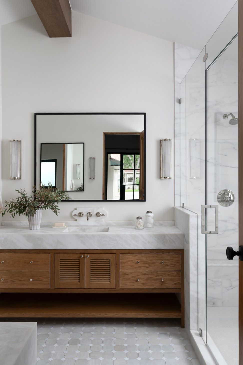 Main-Bath-scaled-portrait-b6b390ef762139bde1ca92e851b7c2e1-q4hpb07ajdze.jpg