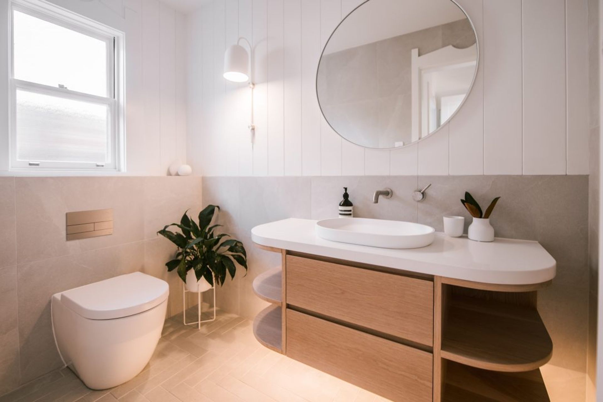 bathroom-design-sydney-luxury-bathroom-willoughby-east-premier-kitchens-australia-1084x721.jpg