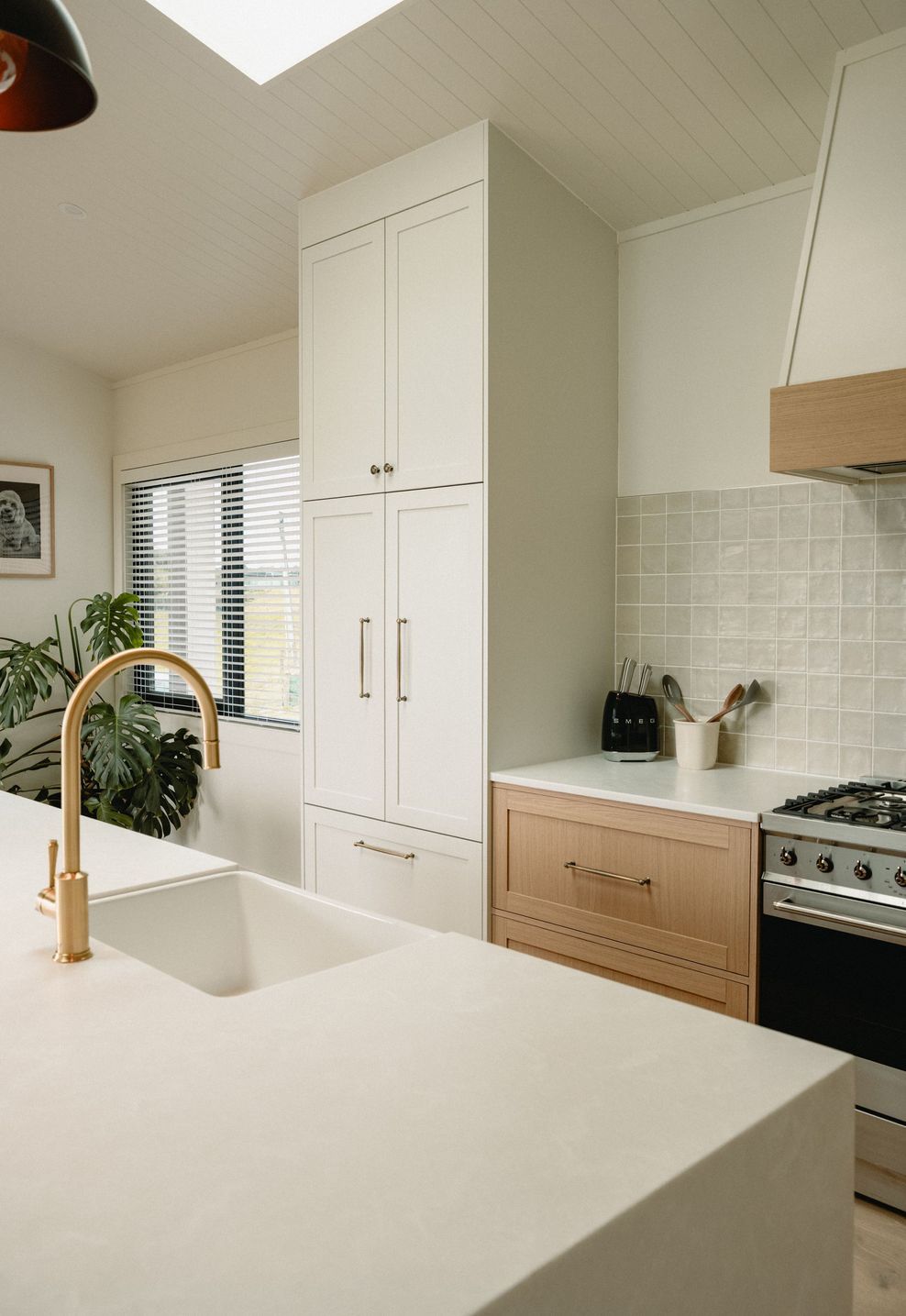 florence-charvin-NATURAL-EDGE-Wigg-kitchen-DSCF2066.jpg