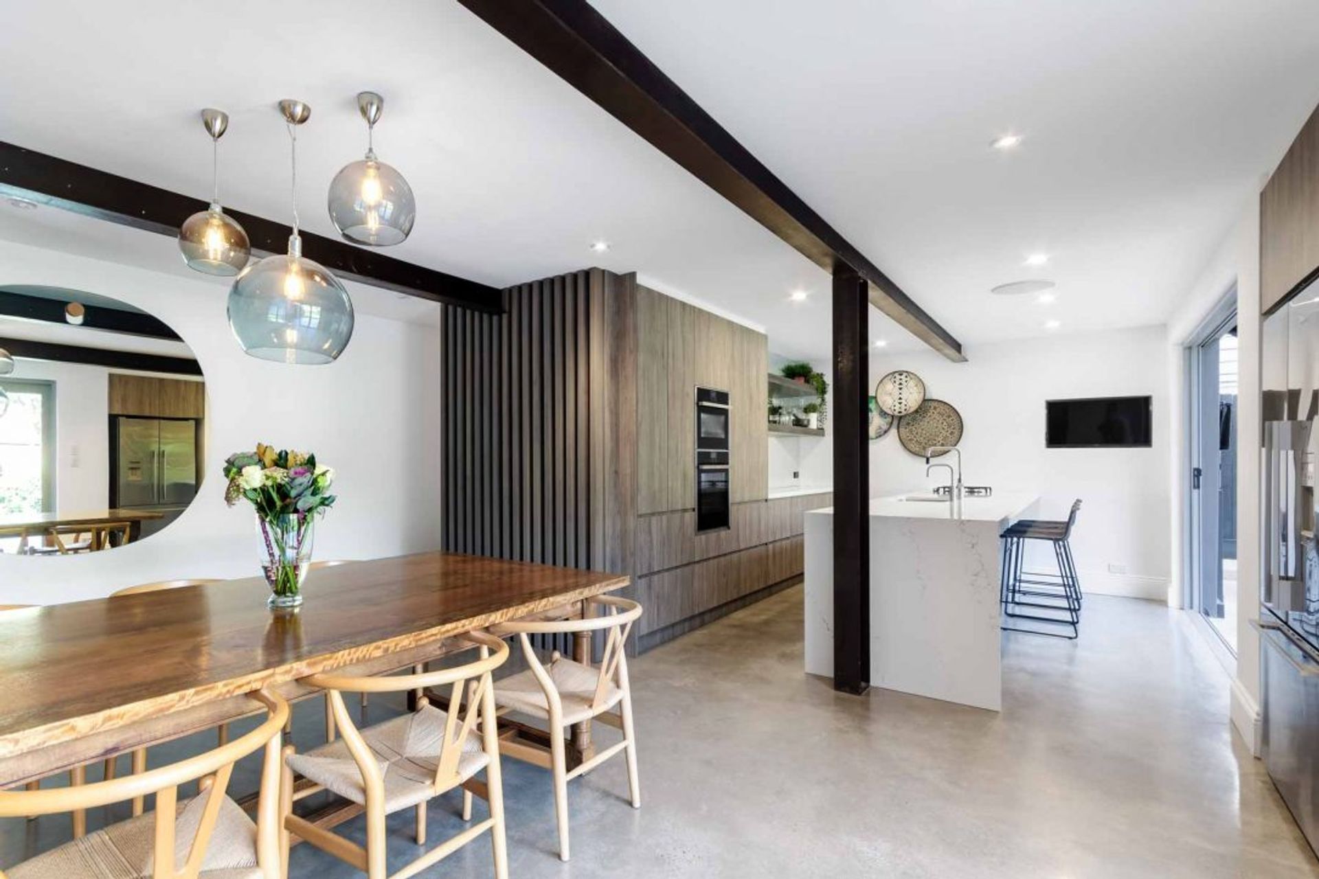 kitchen-design-miele-quantum-quartz-bora-neff-oven-polytec-timber-grain-cabinets-4-1084x723-v3.jpg