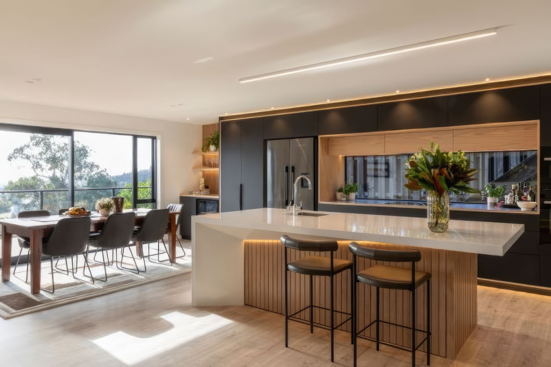 tropique-bannerManera-Pendrigh-DJ-Hewitt-Island-Eternal-Statuario-Silestone-20mm-Polished-standard-scale-300x.jpg