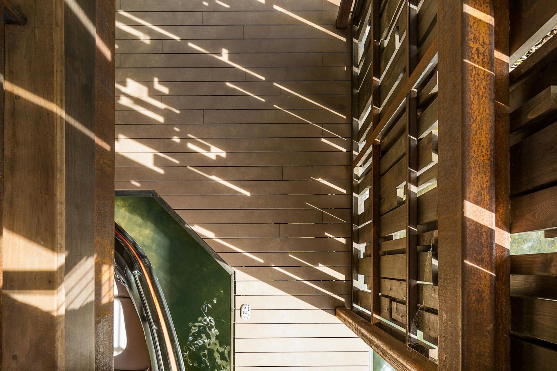Bunny-Run-Boat-Dock-Andrew-Pogue-H-Screen-Shadow.jpg