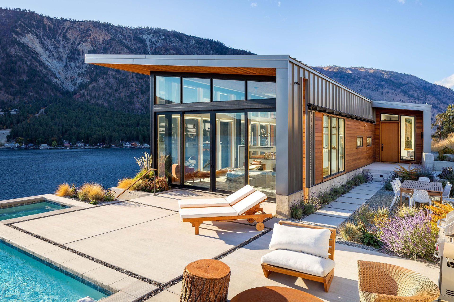Chelan-Lake-HouseJA-Single-familyPhoto-by-Benjamin-Drummond110JA3564.jpg